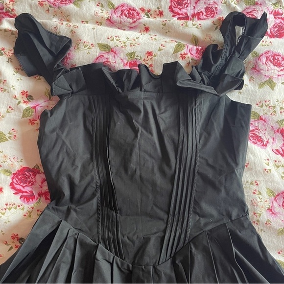 NEW! House of CB- Jemima Black Pin Tuck Pleated Mini Dress Size Large Ruffles - Picture 4 of 10